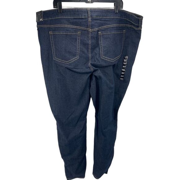 Torrid Womens Tapered Leg Jeans Denim Mid Rise Medium Wash Stretch Blue 26T 26 - Picture 2 of 11